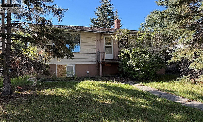 916 Royal Street Reg...