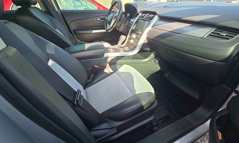 2014 Ford Edge...