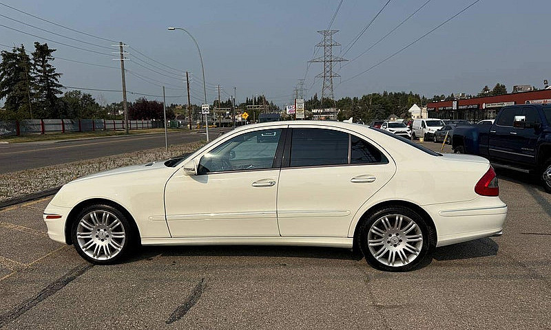 2008 Mercedes-Benz E...