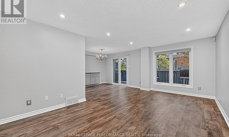 30 Viewpointe Privat...