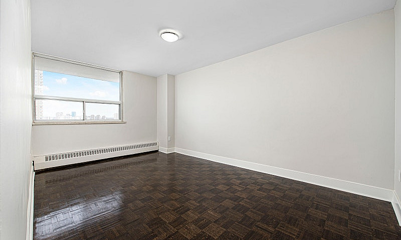 1365Ou Apartment For...