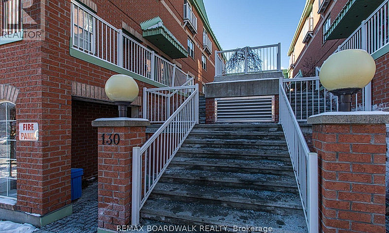 6 - 130 Rochester St...