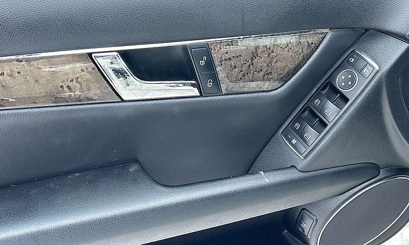 2011 Mercedes-Benz C...