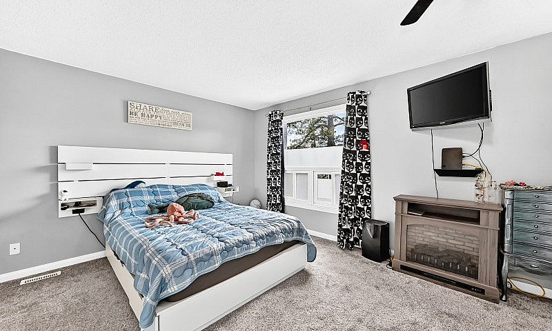 Townhouse For Sale (...