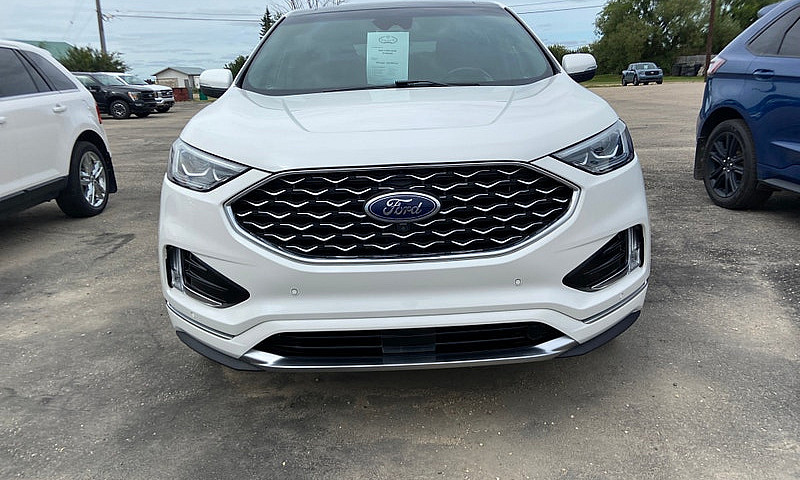 Ford Edge Titanium 2...