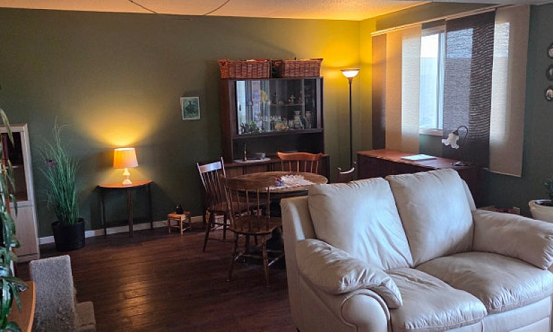 ✨ Spacious 2 Bedroom...