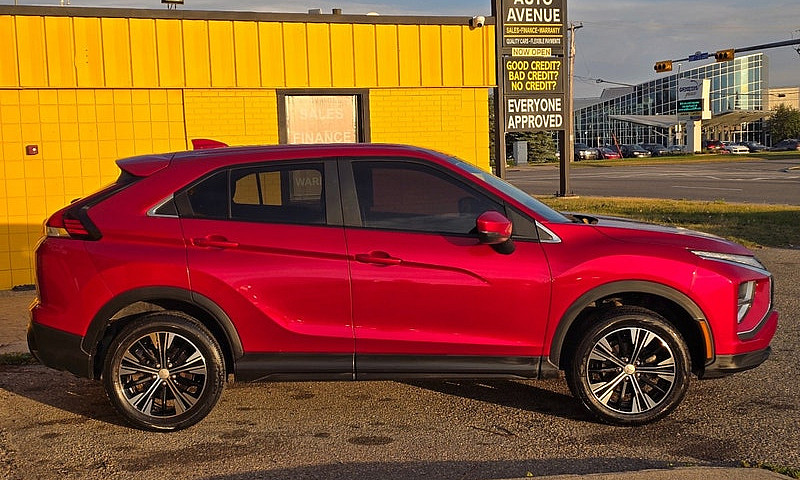 2022 Mitsubishi Ecli...