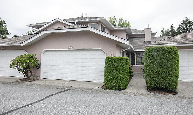 15501 89A Avenue Sur...