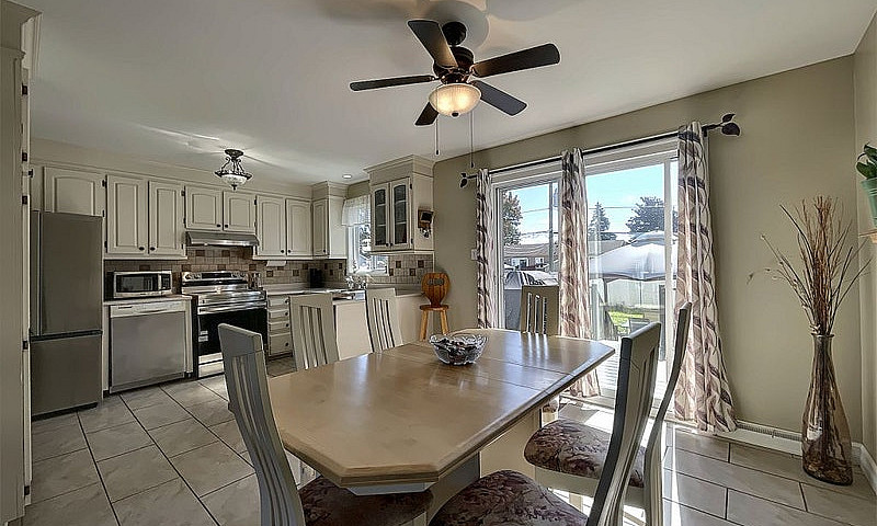 $571,000 - Bungalow ...