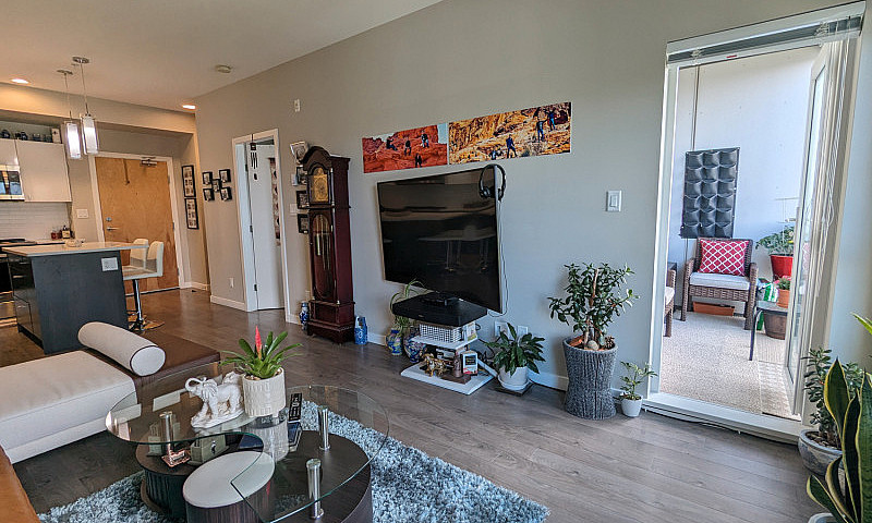 Modern 1Bdr Condo At...