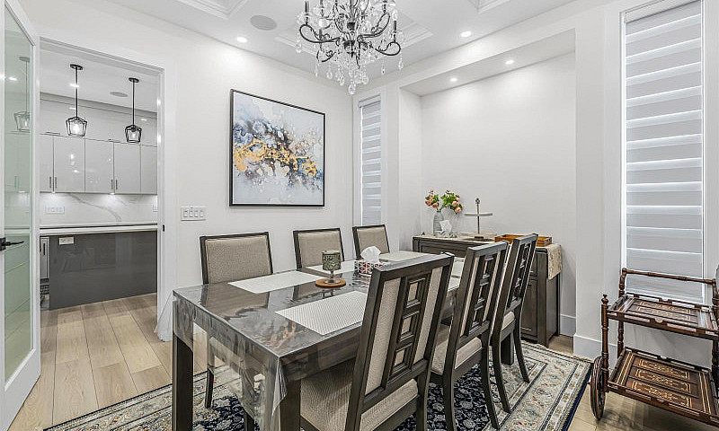 12525 75A Avenue Sur...