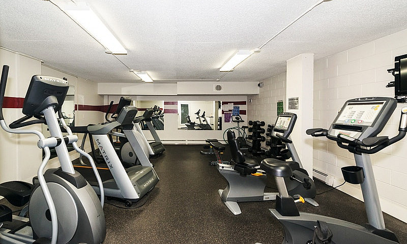 1 Bedroom - 5207 39 ...