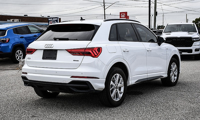 2024 Audi Q3 Komfort...