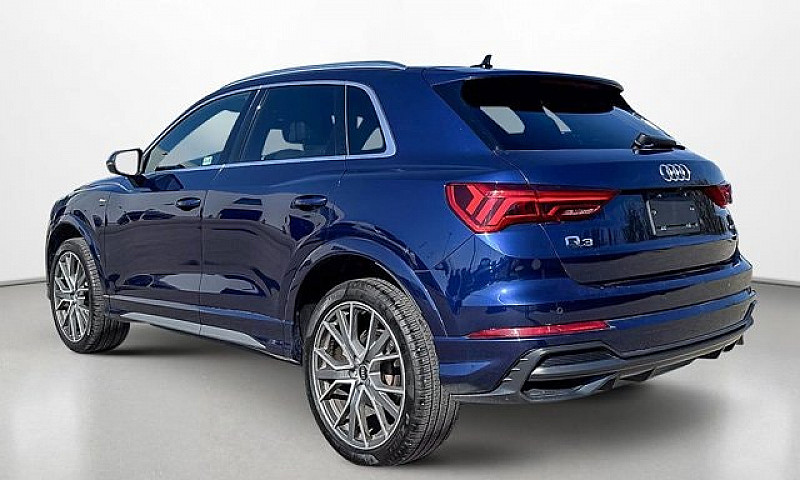 2022 Audi Q3 Technik...