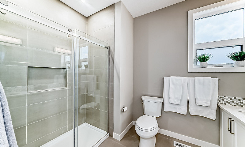 3 Bed 3 Bath Executi...