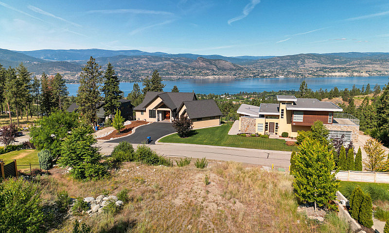 138 Flagstone Rise -...
