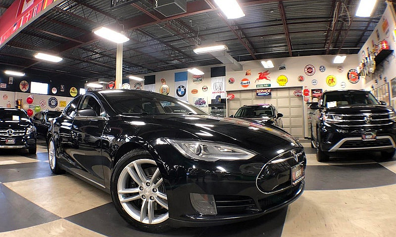 2016 Tesla Model S A...