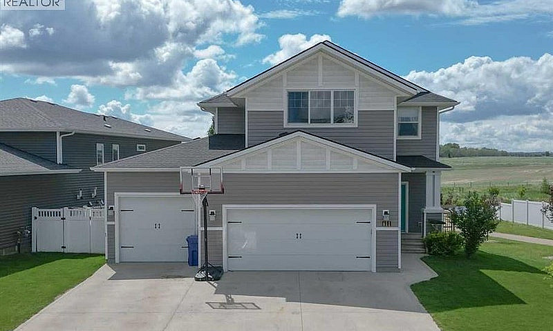 611 Robinson Avenue ...
