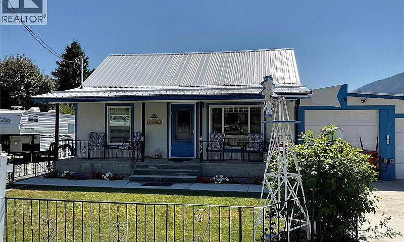 324 Hartland Avenue ...