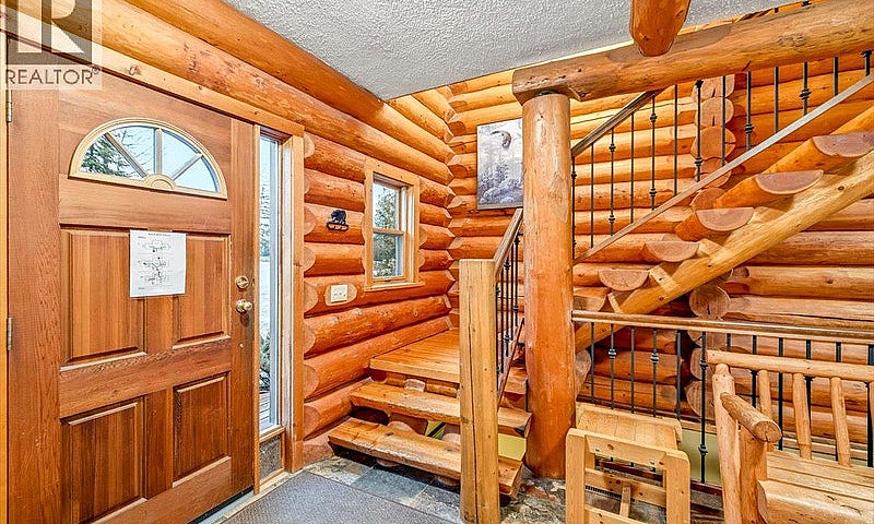 4580 Timberline Cres...