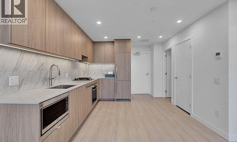 2703 626 Claremont S...
