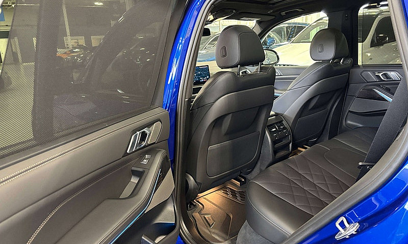 2026 Bmw X5 M60I Xdr...