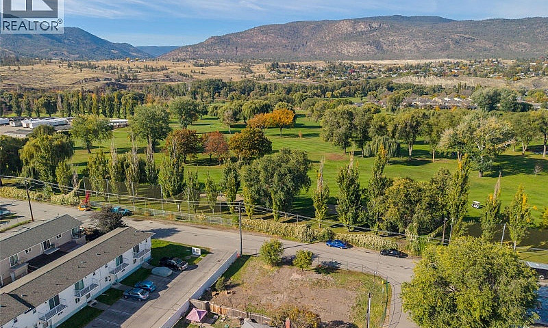 794 Kamloops Avenue ...