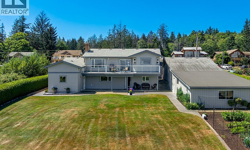 6348 Eagles Dr Court...