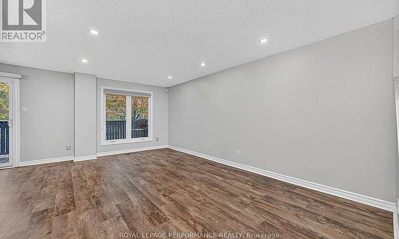 30 Viewpointe Privat...