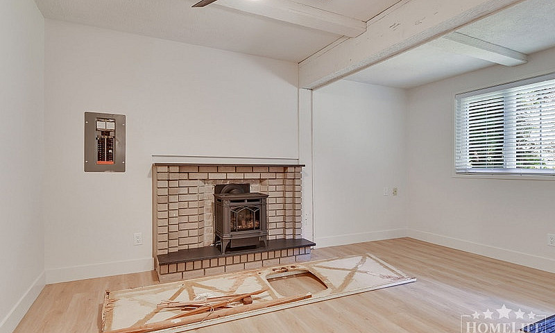 Spacious 3-Bedroom +...