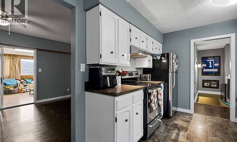 319 Clearview Cresce...