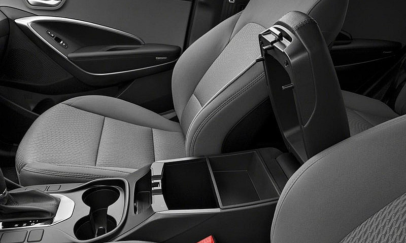 2017 Hyundai Santa F...