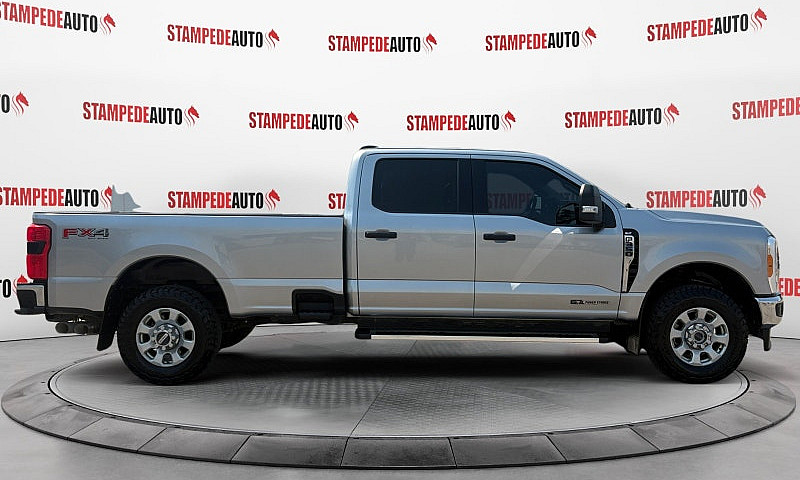 2023 Ford Super Duty...