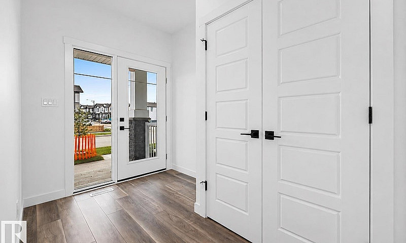 1613 210A St Nw Edmo...