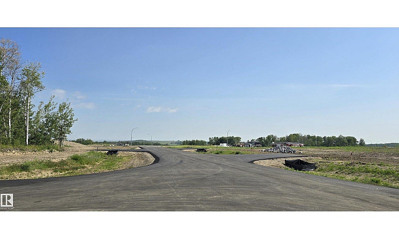 #17 54104 Range Road...