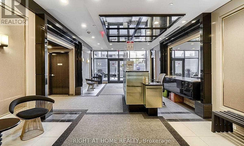 627 - 1190 Dundas St...