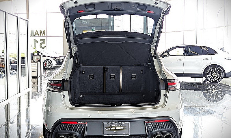 2024 Porsche Macan S...