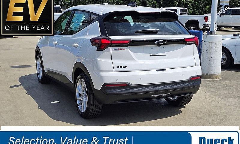2027 Chevrolet Bolt ...