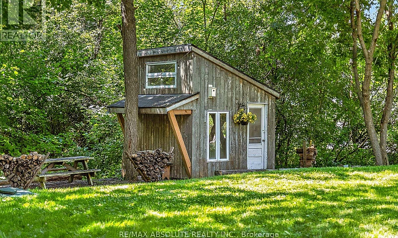 140 Creek Drive Otta...