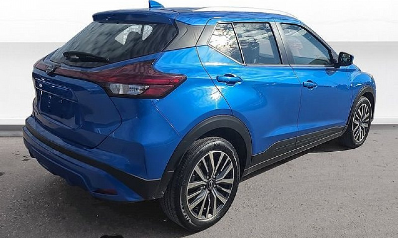 2025 Nissan Kicks Pl...