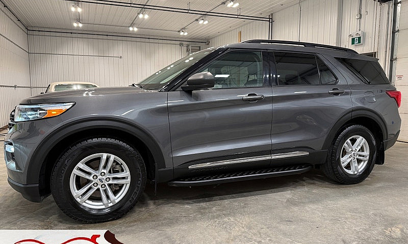 2021 Ford Explorer X...