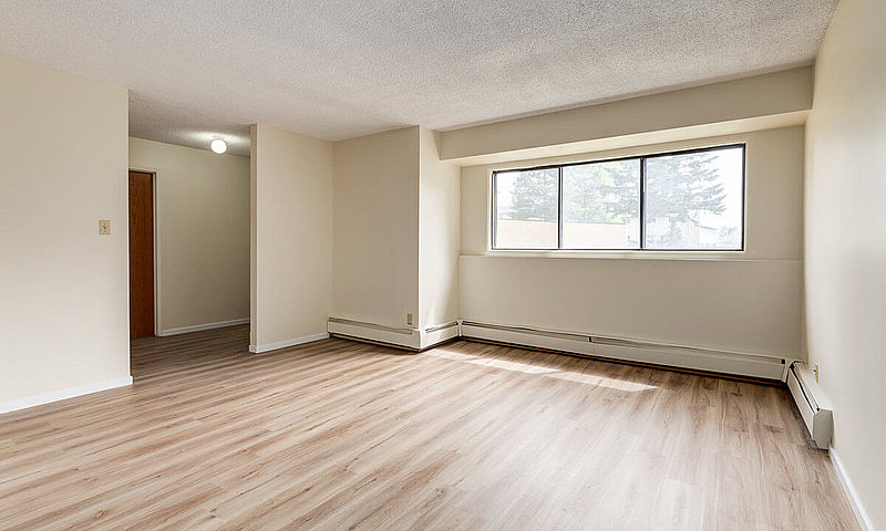 Apartments With In S...