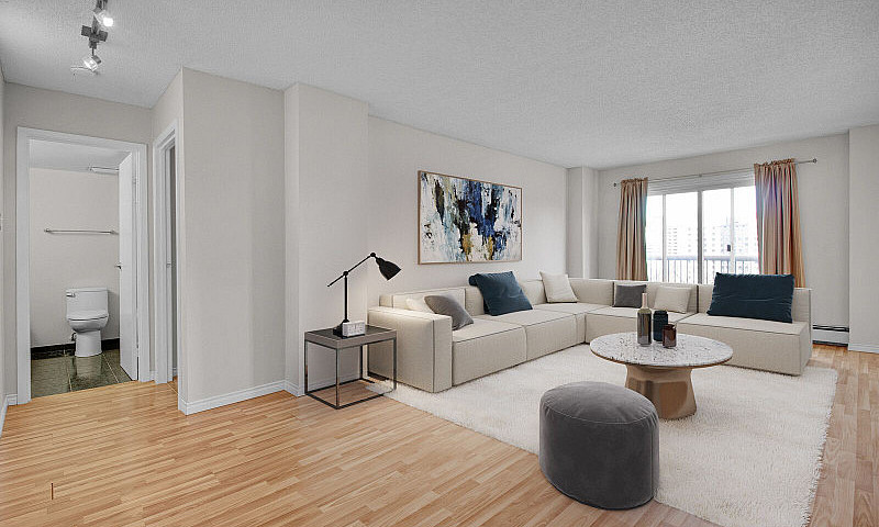 Penthouse Condo In D...