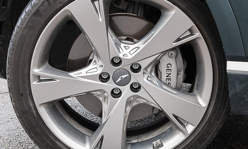 2023 Genesis Gv80 3....