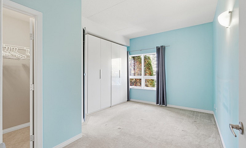 1000+ Sqft 2Bdrm 2Bt...