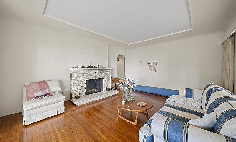 14862 Thrift Avenue ...