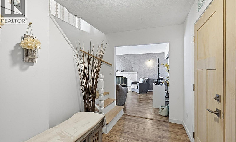 5223 Sunshine Coast ...