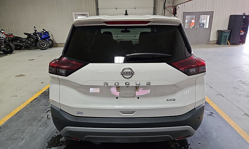 2022 Nissan Rogue...