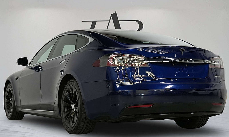 2018 Tesla Model S 1...