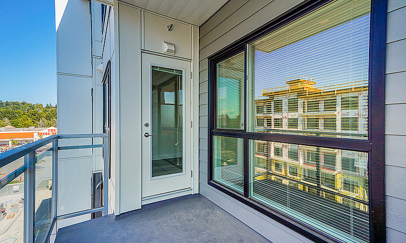 2 Bed 2 Bath In Surr...